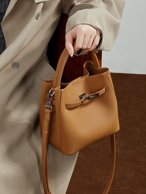 Head layer cowhide vegetable basket bucket bag female genuine leather 2026 new hundreds of senior shoulder bag handheld diagonal cross women's bags